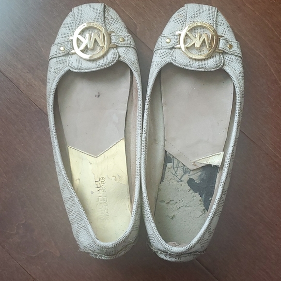 Michael Kors Little Mocassin - Picture 2 of 3